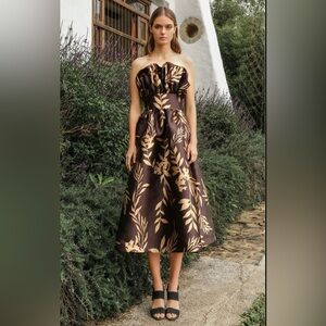 Andres Otalora Black and Gold Floral Off The Shoulder Midi dress Sz 8 NWT